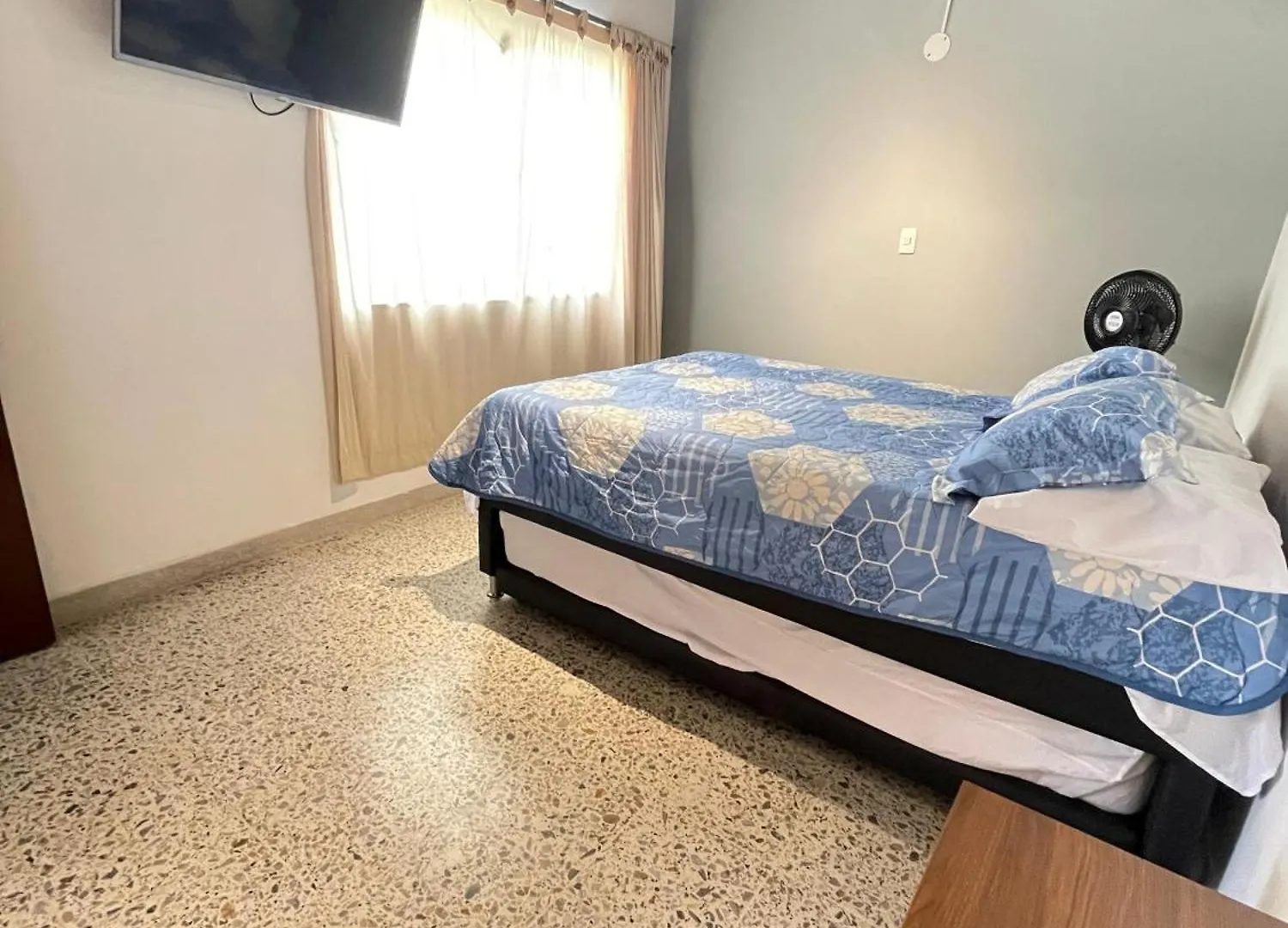 Habitacion Comoda En Laureles, Estadio Apartment Medellin Homestay